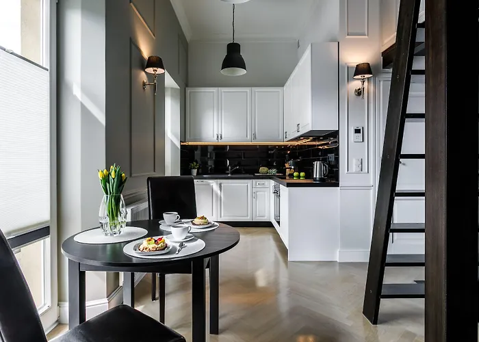 Hotel Let's - Arianska 6 3*