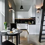 Hotell Let's - Arianska 6 3*